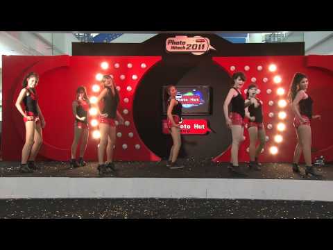 Sizzily-G cover Rainbow 2011-04-01 @ Fashion Island.mp4