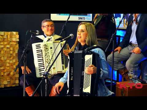 MODA NOVA VARGUINHAS d OS MONARCAS E FERNANDA MENDONÇA NO SANTO FOLE