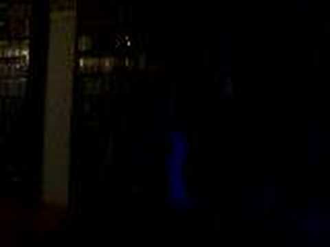 mer como nadia en el confesionario.