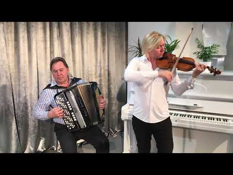 Alexey KOLESNIKOV & Sergey KOLESNIKOV (Violin & Accordion)
