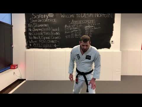 Forward roll for jiu jitsu warm up