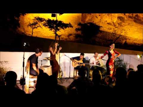 Mujer klorica y Karen Lugo