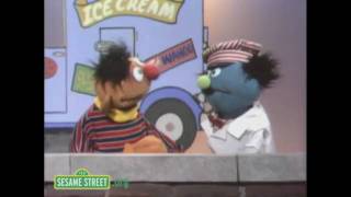 youtube poop - Ernie gets raped by ice cream cone man