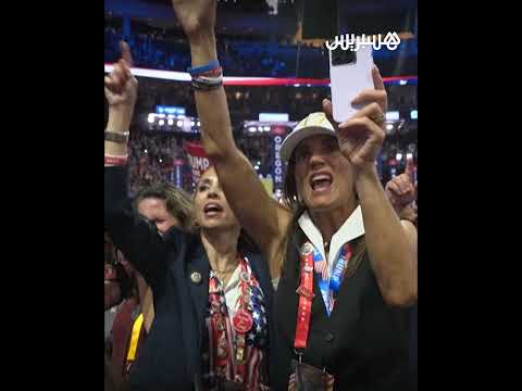 وسط تصفيقات حارة.. دونالد ترامب يظهر بضمادة على أذنه لأول مرة منذ محاولة اغتياله