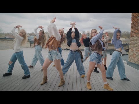Na&iuml;ka &ndash; BLOOM | dance choreography 