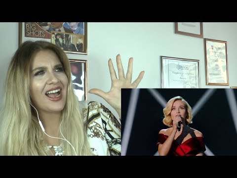 Vocal Coach |explains    Polina Gagarina (Поли́на Гага́рина) - "Hurt" Singer 2019