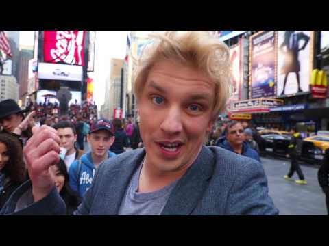 The Official Commercial for Super Elastic Bubble Plastic | As Seen on TV