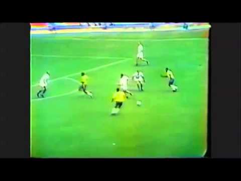 1970 Pele vs Czechoslovakia - World Cup