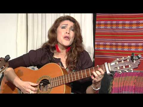 PRESENCIA CULTURAL Dolly Príncipe canta el  antiguo yaraví peruano "El ciprés"