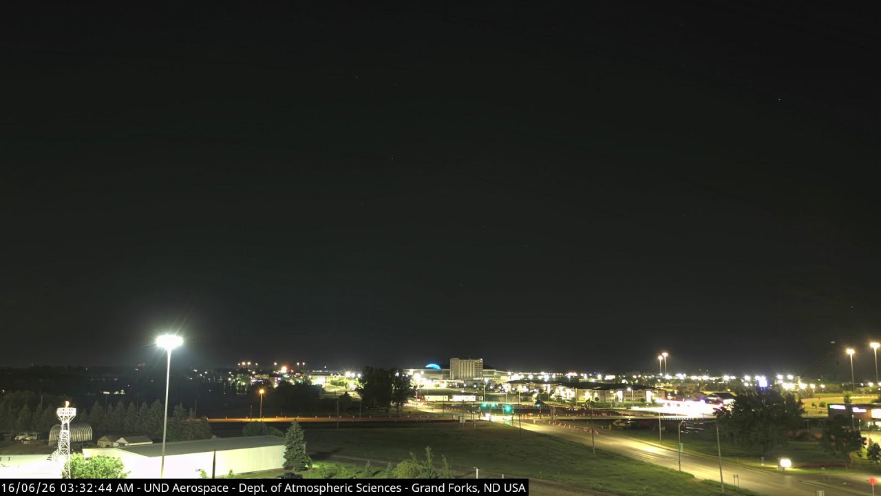 Live webcam view of University Skycam Over Grand Forks