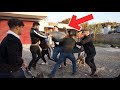 KÖPEKLERİNİ KÖTÜLEYİNCE OLAN OLDU!! (ŞAKANIN SONU İYİ BİTMEDİ!!) KÖPEKLERİNİ KÖTÜLEYİNCE OLAN OLDU!! (ŞAKANIN SONU İYİ BİTMEDİ!!)