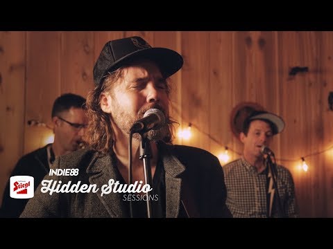 Broken Social Scene - "Skyline" (Stiegl Hidden Studio Sessions)