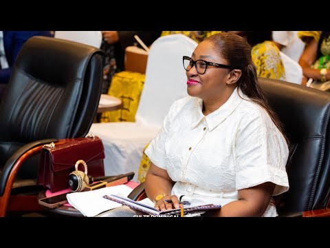 Ne pleurs pas devant les problèmes | Pasteur Joëlle Kabasele 