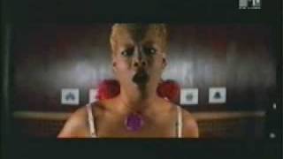 Kelis - Caught Out There (Music Video)