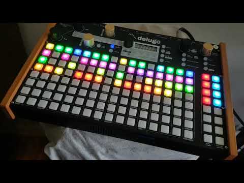 DELUGE sequencer  primera impresión
