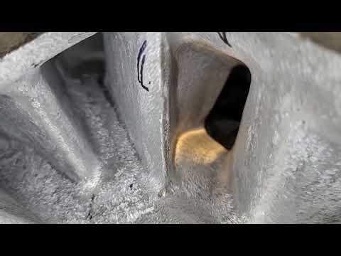 Edelbrock Victor jr. 2921 Ford intake manifold flows ported