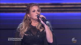 Garth brooks and Trisha Yearwood sing a Tribute to Johnny Cash and June Carter Cash Live in HD 2016.