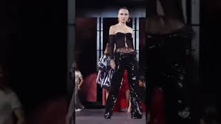 Download lagu Ariel Tatum in Paris Fashion Week so Gorgeous 🔥 mp3