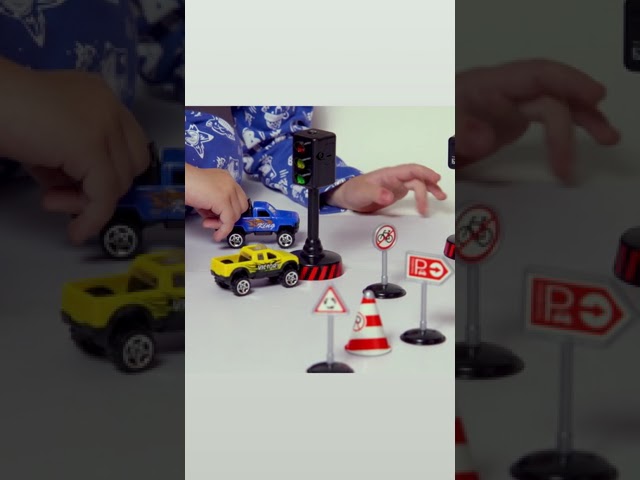 Набор игровой Grazon Автовоз р/у и металлические машинки - видео