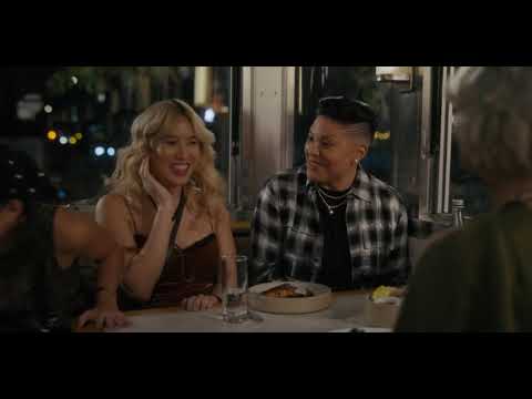 Cynthia Nixon, Sara Ramirez in And just like that -Miranda and Che