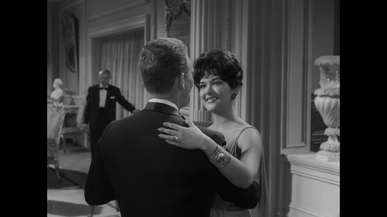 The Exterminating Angel fragmanı