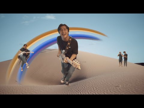 Paolo Sandejas - Dad Jeans (Official Music Video)