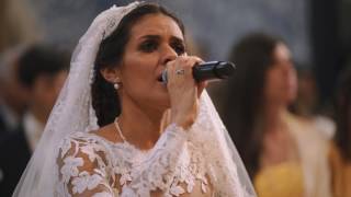 O momento em que Cuca Roseta canta Avé Maria no seu próprio casamento.