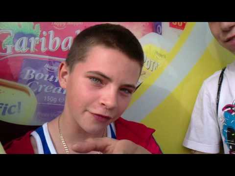 DontWatchMeTV: Lloydy Hunty Bushy - Gabalfa Link Up (HD)