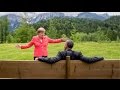 Меркель станцевала перед Обамой на саммите G7 