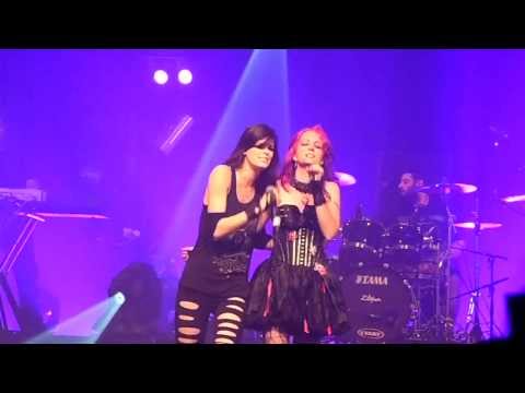 Eve's Apple - "Poison" (Alice Cooper cover) @ XI MFVF (18 Oct 2013)