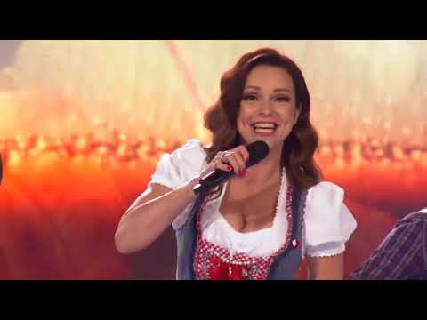 Pri črnem Petru: Natalija Verboten in Mladi Korenjaki - Oktober fest | pleše PLESNO MESTO