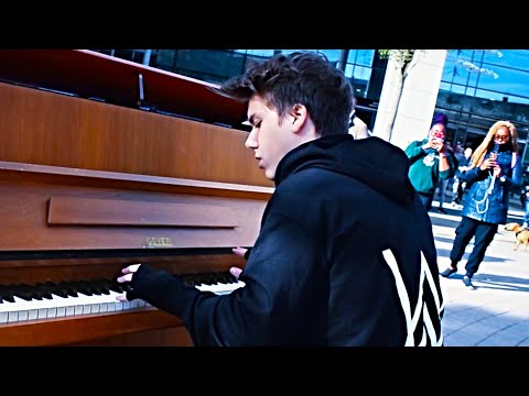 Alan Walker - The Spectre (Street Piano Cover)
