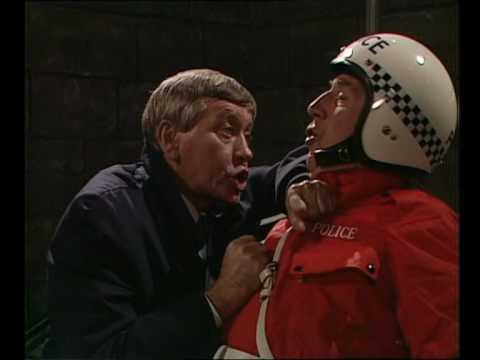 Rikki Fulton - ''Supercop'' With Mark McManus