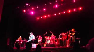 Al Jarreau Snippet of &#39;Compared to What&#39;