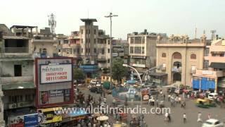 Madness of chaotic traffic in Old Delhi