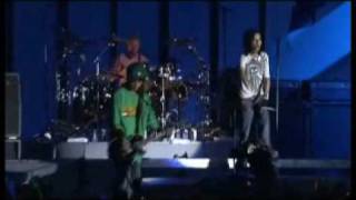 Tokio Hotel - Schrei (live) (Bill brings fan on stage ^_^)