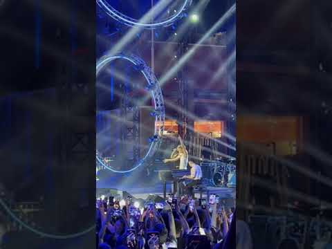 Blanco e Mahmood Brividi Live a Radio Zeta Future Hits 2022