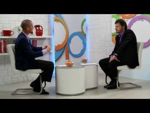 07 - Ahmed Kalaja - Me fëmijët brenda dhe jashtë shtëpisë