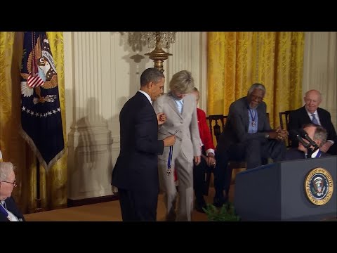 Jean Kennedy Smith awarded Presidential Medal of Freedom