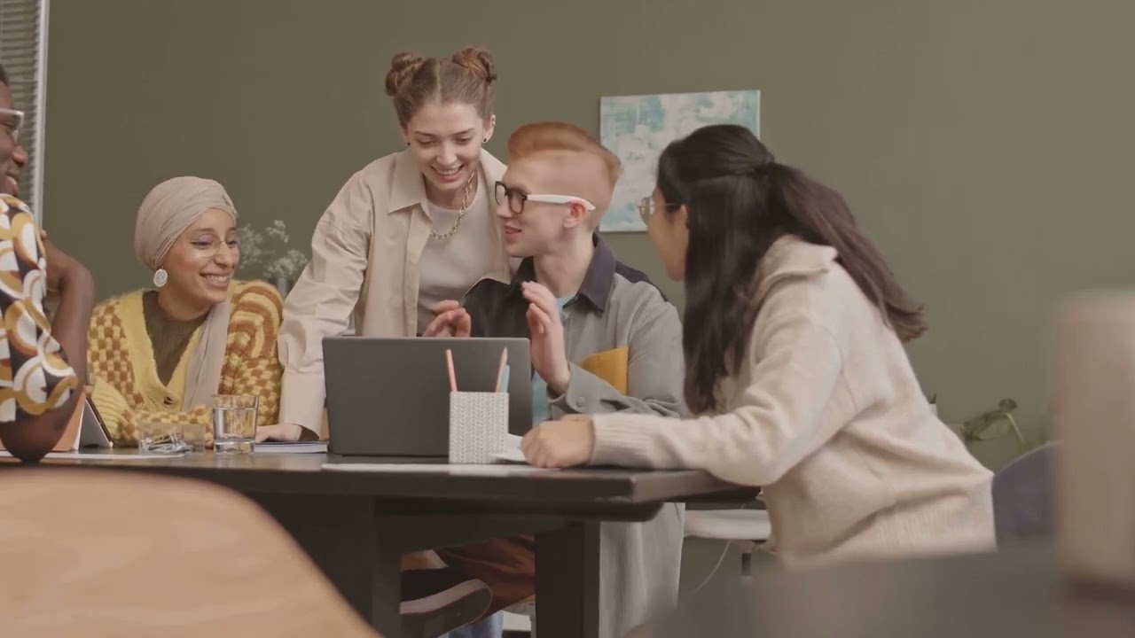 VOCÊ ESTÁ PRONTA PARA O ACCELERATIONISM  2025 02 10