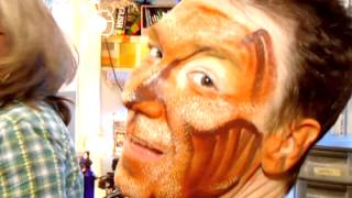 Kissy Simmons Leads a Backstage Tour at \