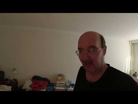 MongoTV_9696 - Cykler Til LIDL Mandag Aften og Sælger Flasker - Køber CHIPS og SLIK