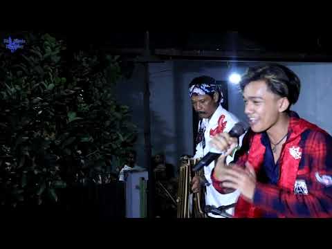 abiel jatnika menyanyikan lagu calung pati lalaki medley di hajatan wa uko hendarto pencipta lagu