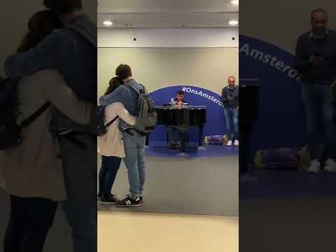 Piano relaxing music at amsterdam train station || Hadi Vlog