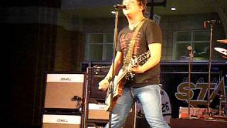 Eli Young Band - Famous