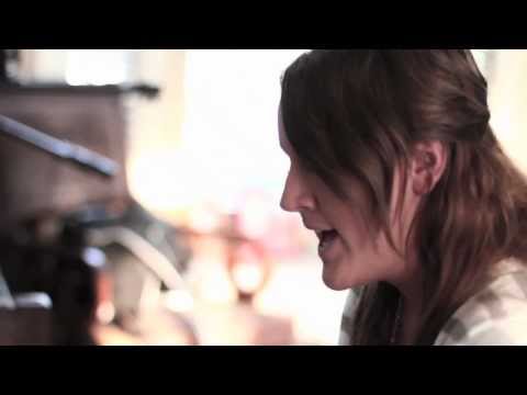 Wonderwall (Acoustic Cover) - Katy McAllister