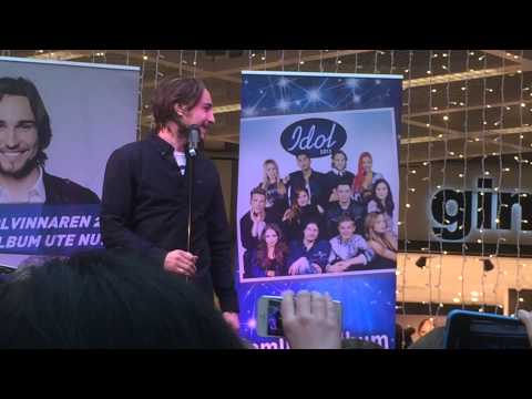 Kevin Walker  på scenen i Valbo