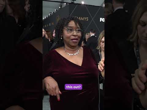 Emmys Anthony Anderson's mom was prepared for Jennifer Coolidge's win Shorts