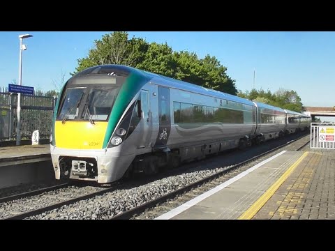 Irish Rail 22000 Class Intercity Train 22140 - Park West & Cherry Orchard, Dublin