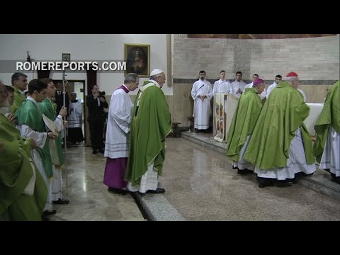 El Papa en parroquia romana: Dejen que Cristo cure sus heridas